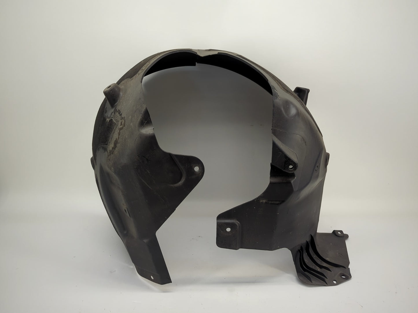 2022 Tesla Model 3 Front Right Wheel Liner 1081582-00-E