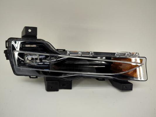 2025 Tesla Model Y Front Lamp Fascia Lamp Up Level Right 1507931-00-D
