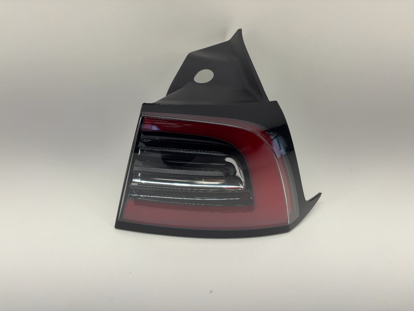 2021-2025 Tesla Model 3 Right Tail Lamp Quarter Mounted Global 1502087-00-D