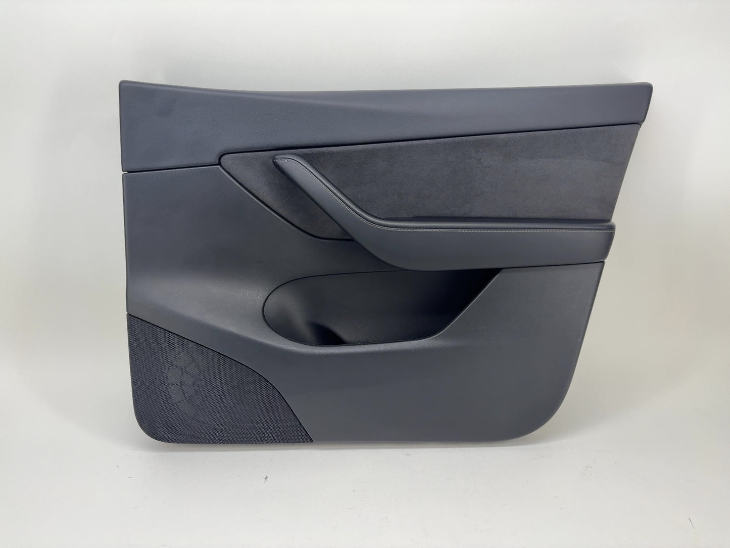 2022-2025 Tesla Model 3 Front Right Door Panel 1803120-00-B