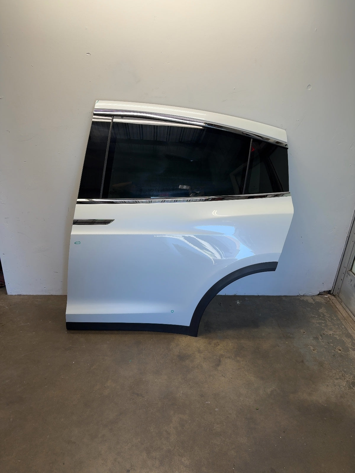 2018 Tesla Model X Rear Left Door Shell 1069537-E0-A