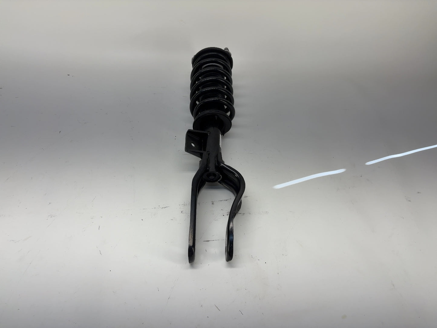 2022 Tesla Model Y Front Right Strut Absorber Performance 1188376-00-E