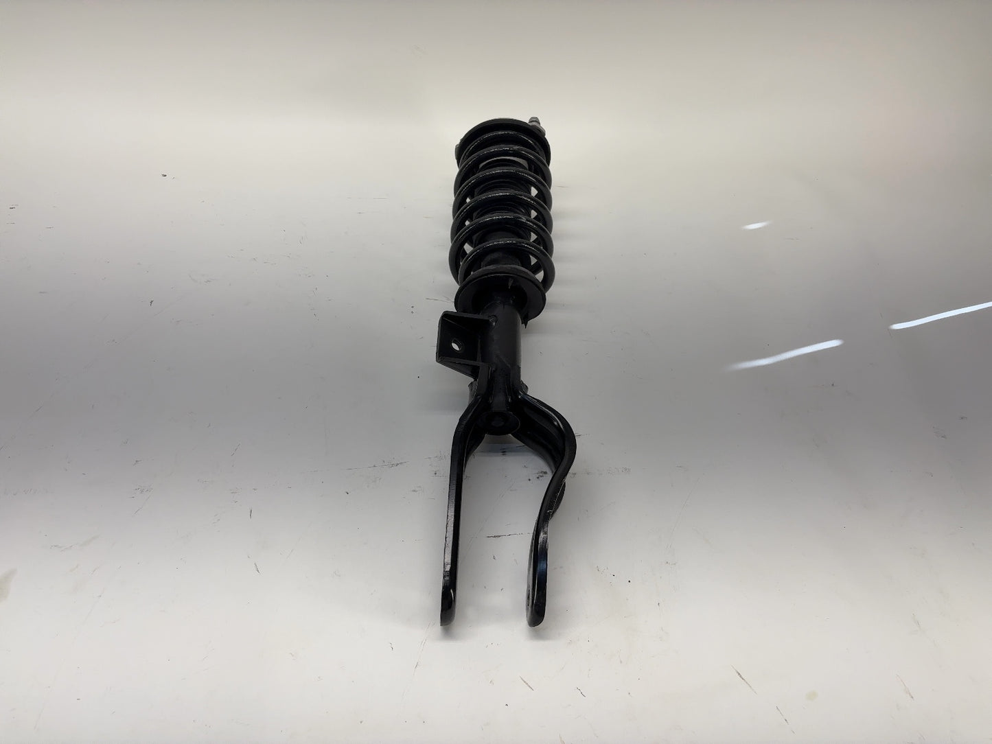 2022 Tesla Model 3 Front Right Strut Absorber Sport 1044368-04-C