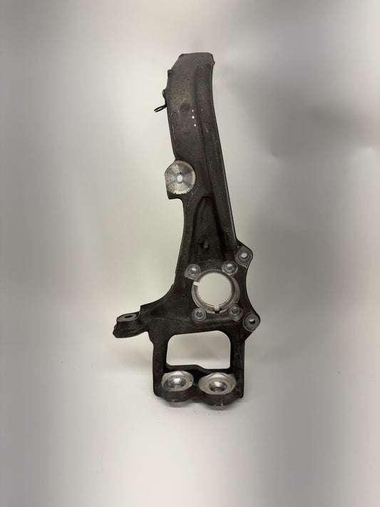 2018 Tesla Model X Front Right Knuckle 1027316-00-F