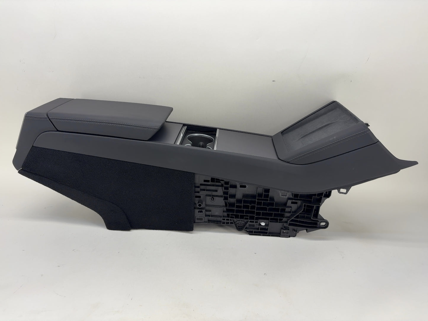 2025 Tesla Model 3 Highland Center Console 1982882-22-F