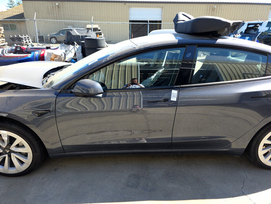 2021-2023 Tesla Model 3 Front Left Door Assembly No Mirror No Door Trim 1081421-E1-C