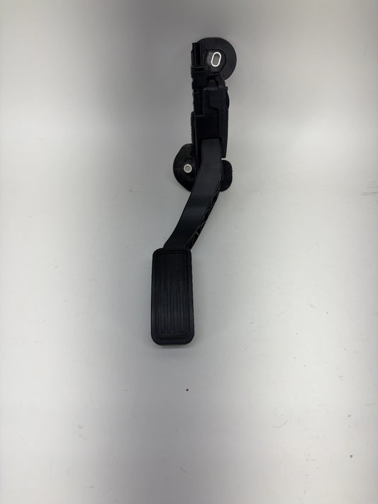2017 Tesla Model X Accelerator Pedal 1005307-00-A