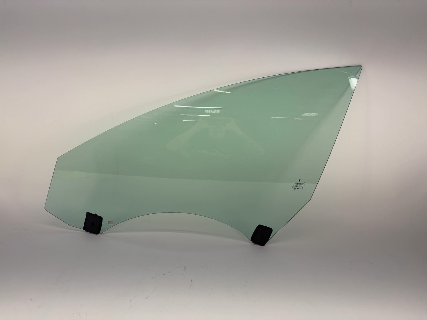 2021-2024 Tesla Model 3 Front Left Door Glass Laminated 1568570-00-C