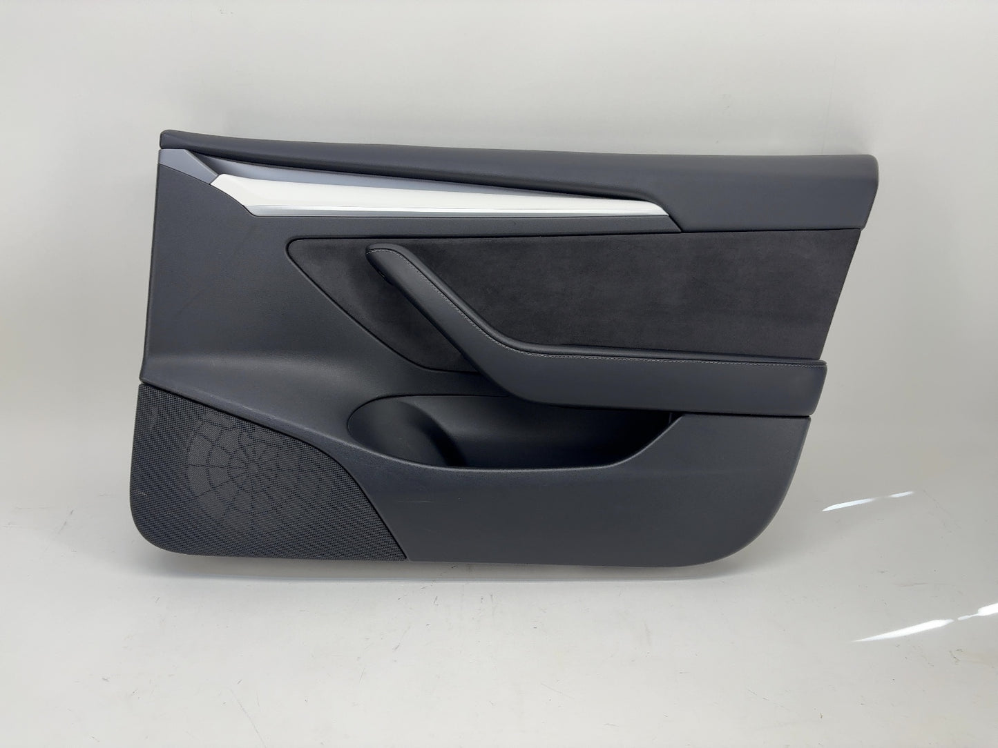 2022 Tesla Model 3 Front Right Door Panel 1761296-01-A