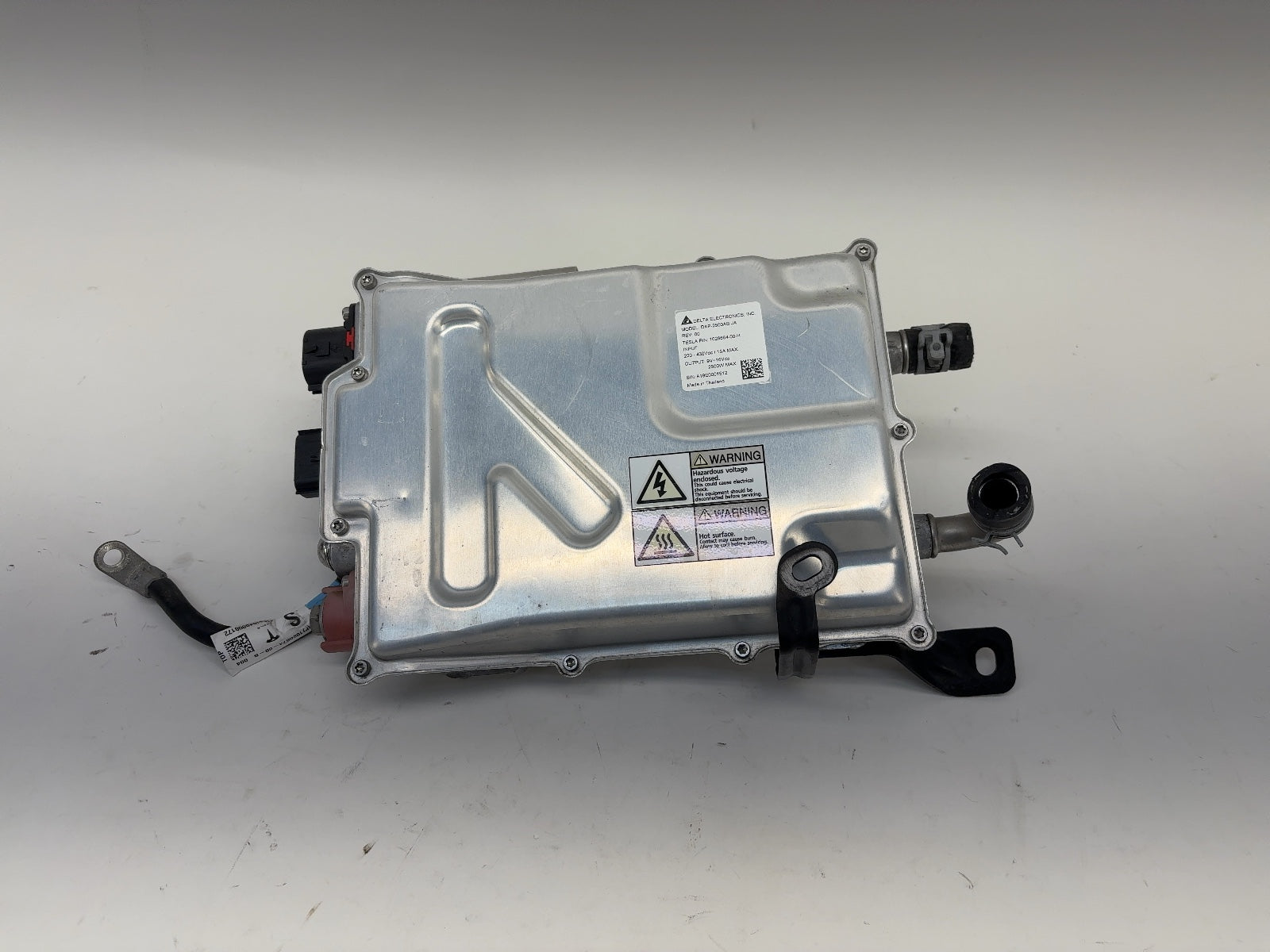 2019 Tesla Model S Dc - Dc Converter 1028664-00-H – Calimotive Auto ...