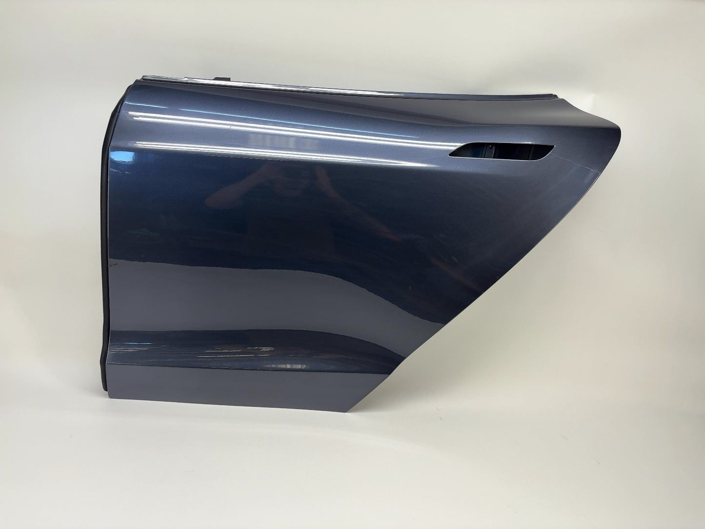 2015 Tesla Model S Rear Left Door Shell 6006394-E0-F