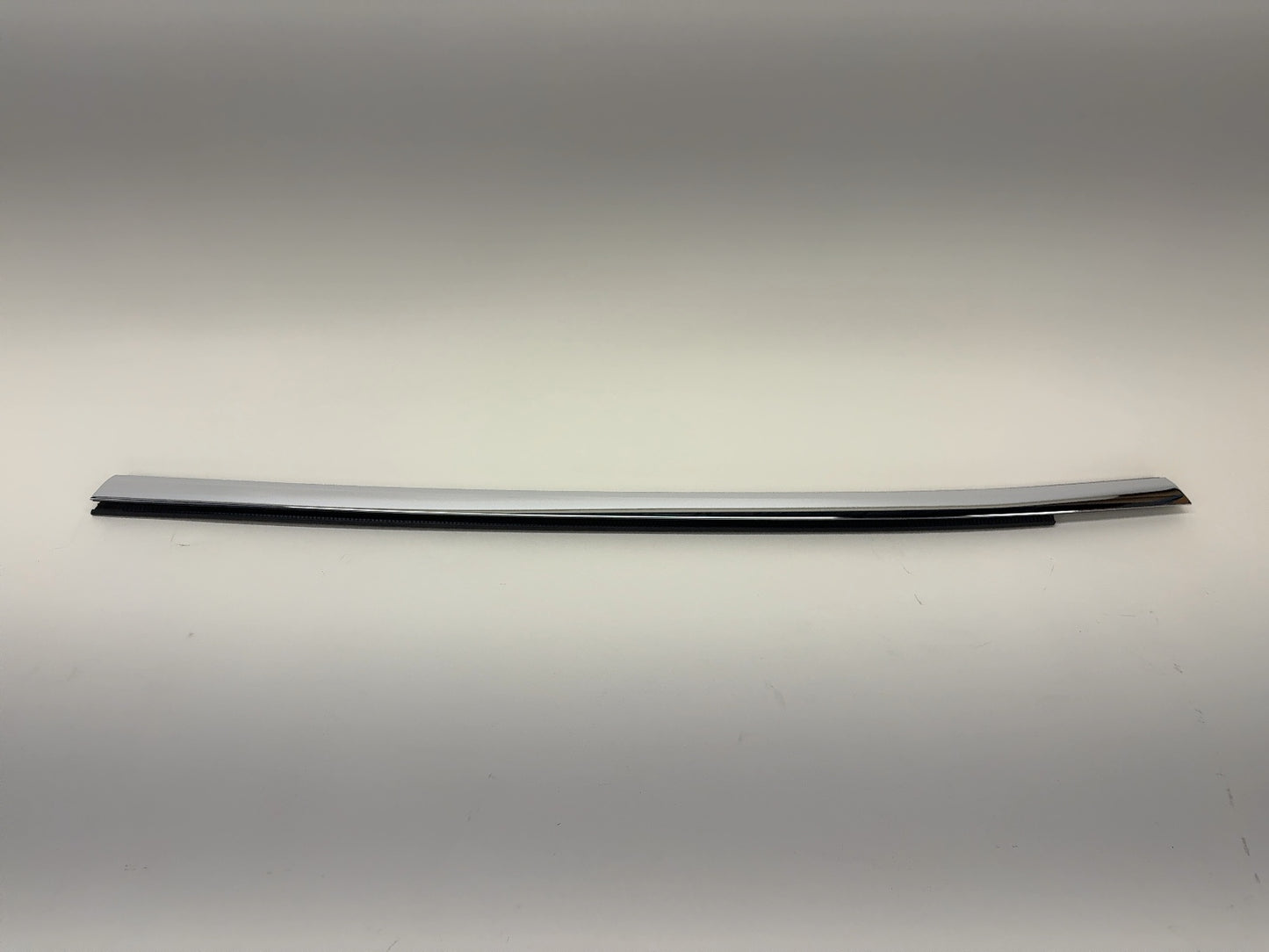 2015 Tesla Model S Rear Left Exterior Door Belt Molding 1038395-80-A