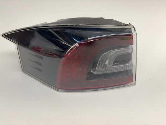 2015 Tesla Model S Left Tail Lamp 6005918-00-D