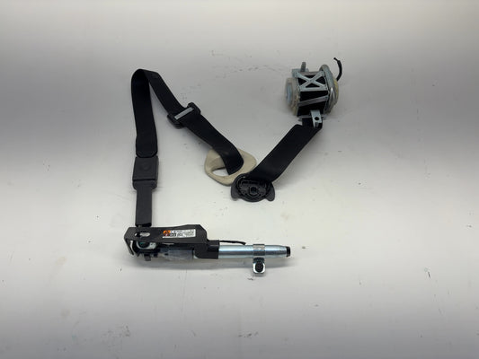 2015 Tesla Model S Front Right Seatbelt With Pretensioner 1048259-02-A