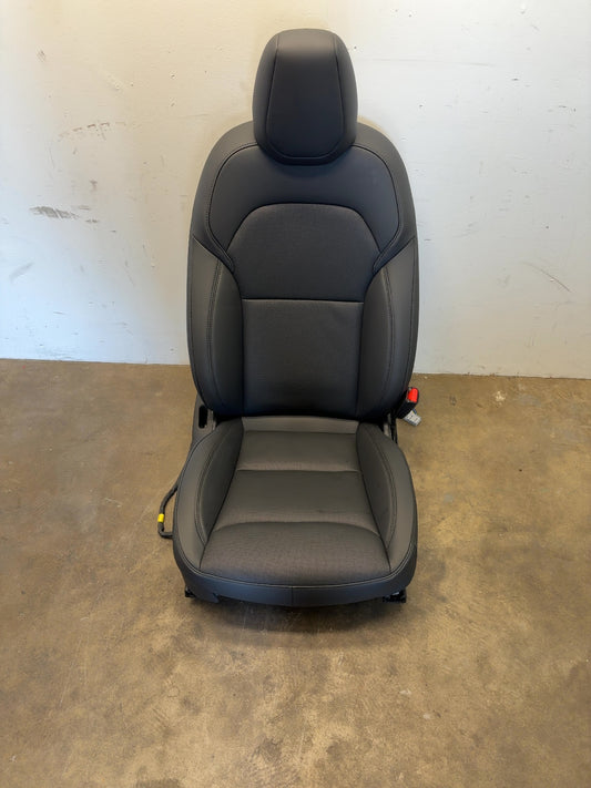 2025 Tesla Model 3 Highland Front First Row Seat Right Black 7754324-01-B