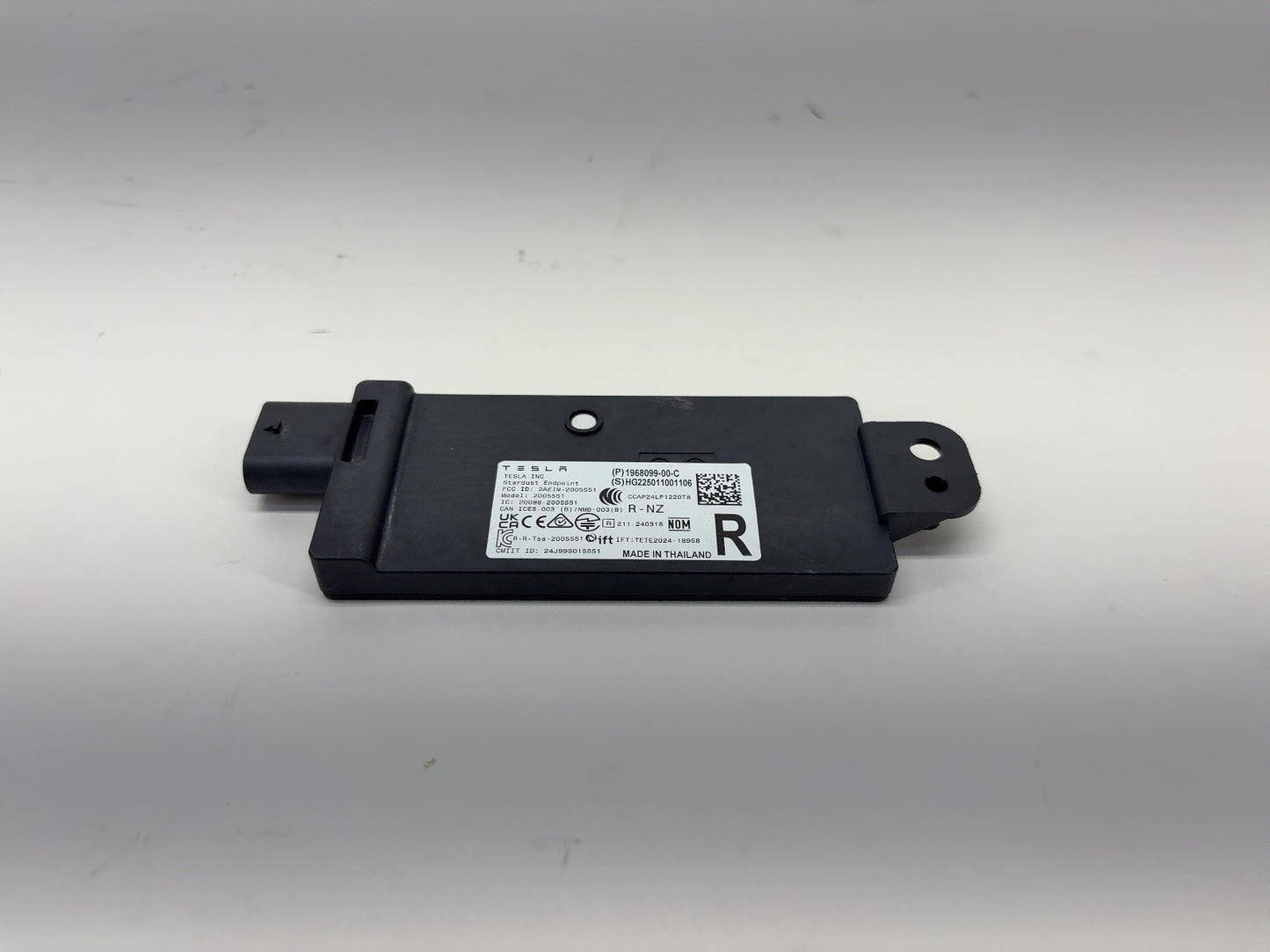 2026 Tesla Model Y Juniper Bluetooth Low Energy Endpoint Rear Right 1968099-00-C