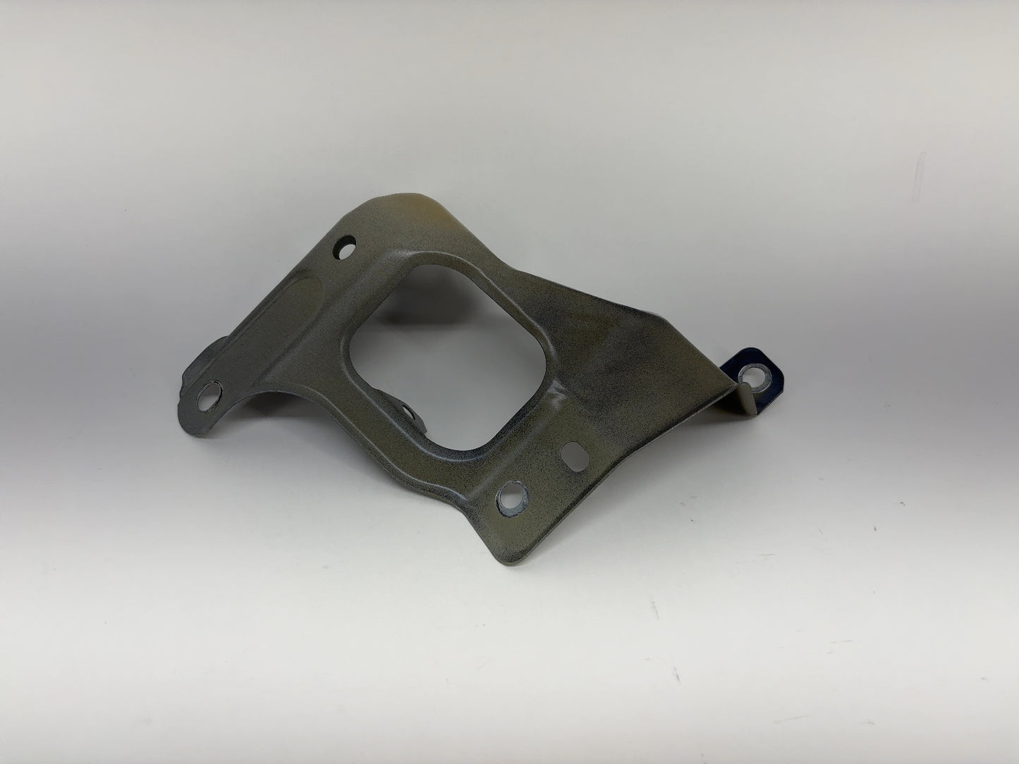 2023 Tesla Model 3 Front Right Fender Support Bracket 1086016-00-D
