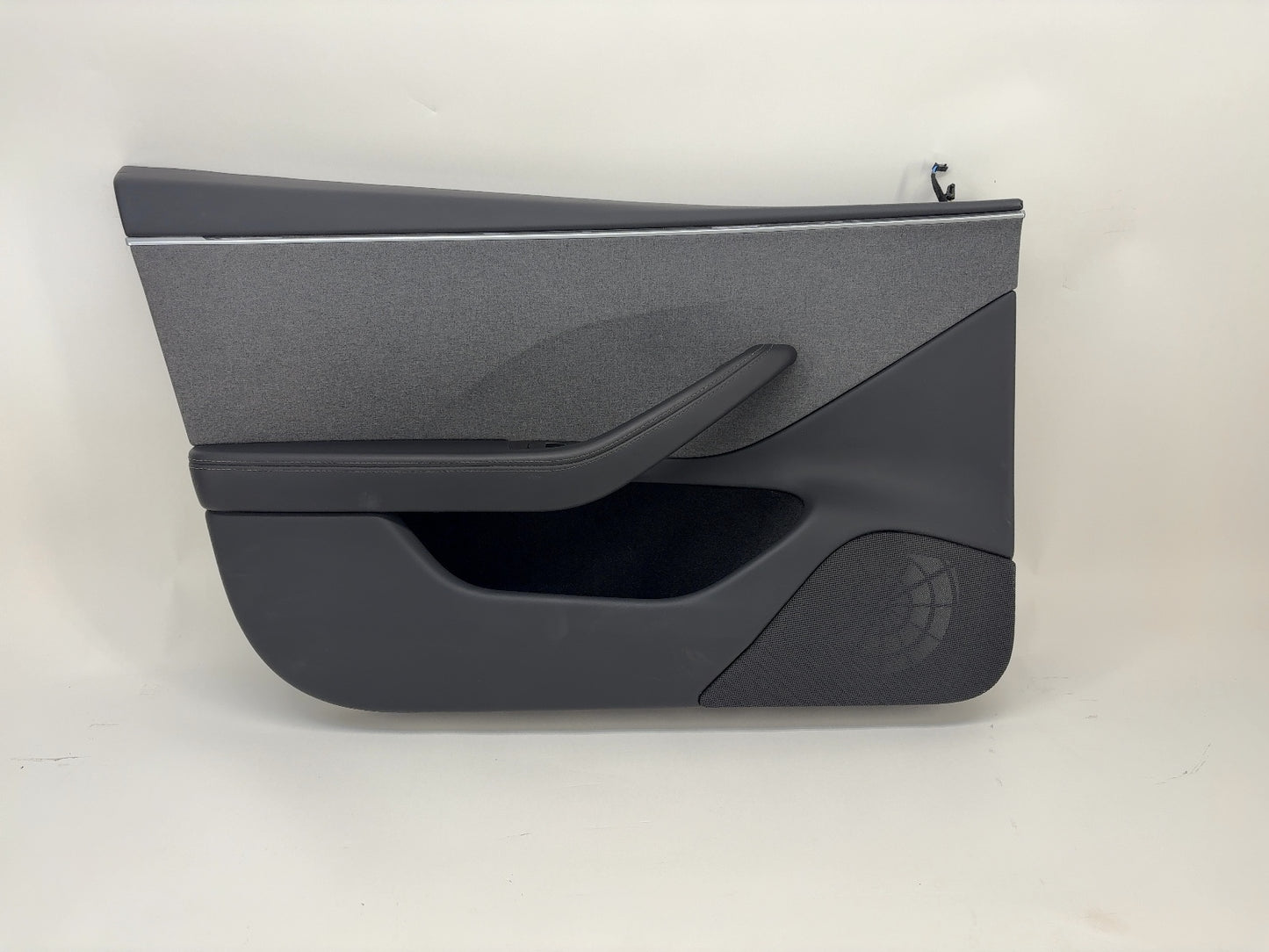 2025 Tesla Model 3 Highland Front Left Door Panel 1776730-20-D