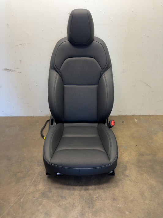 2025 Tesla Model 3 Highland Front First Row Seat Right Black 7754324-01-B