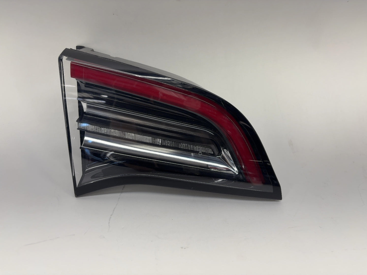 2021-2022 Tesla Model 3 Tail Lamp Liftgate Trunk Left 1077401-00-G
