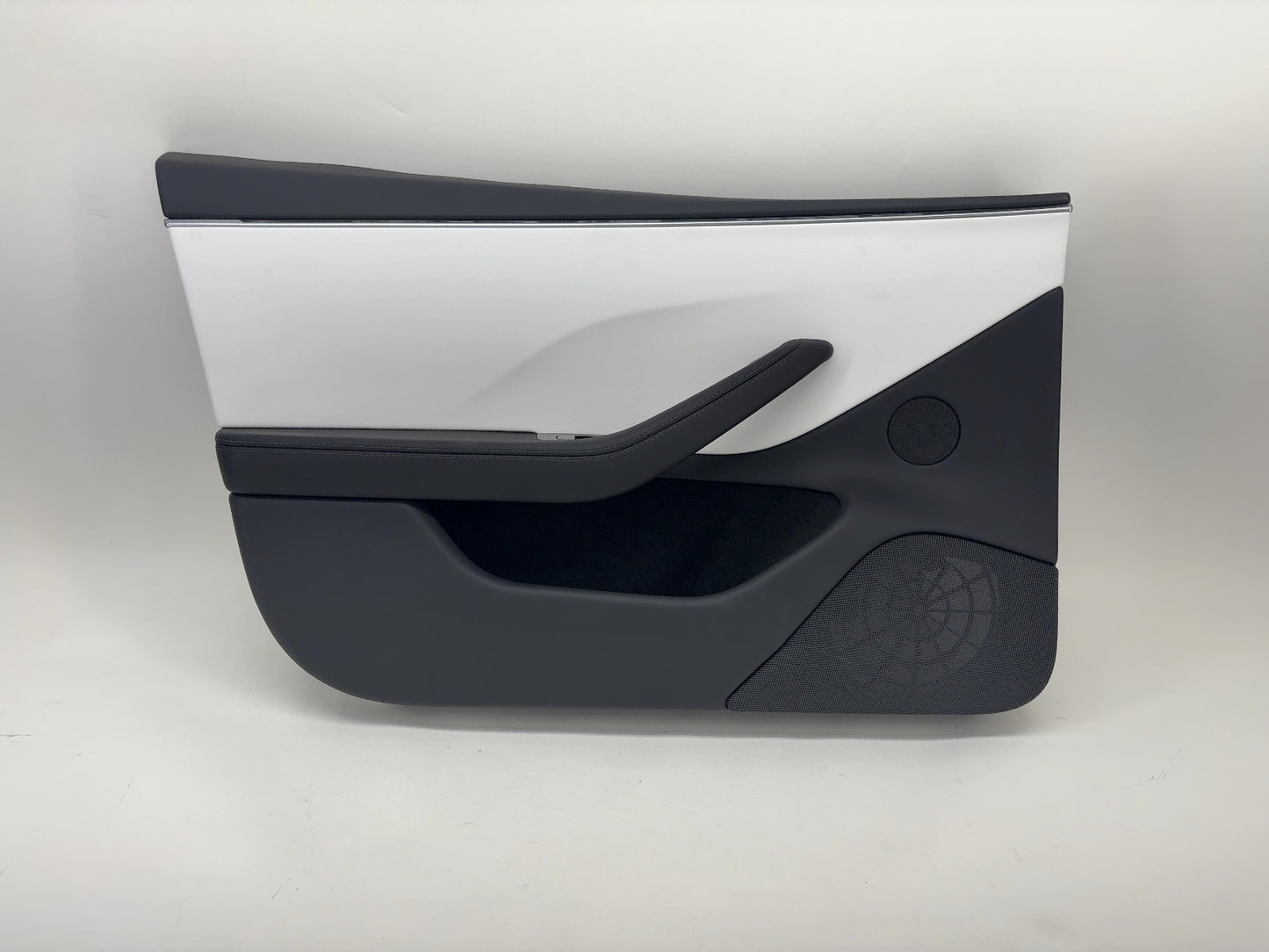 2025 Tesla Model 3 Highland Front Left Door Panel 1776733-20-E