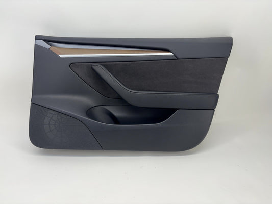 2021 Tesla Model 3 Front Right Door Panel 1588127-01-D