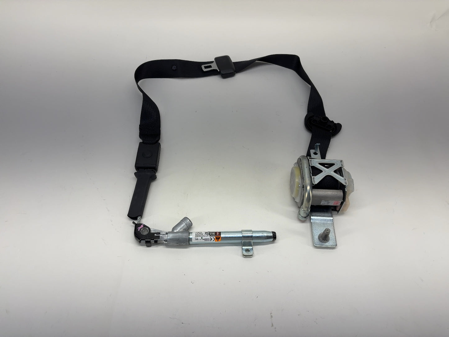 2015 Tesla Model S Front Right Seatbelt With Pretensioner 1048259-03-A