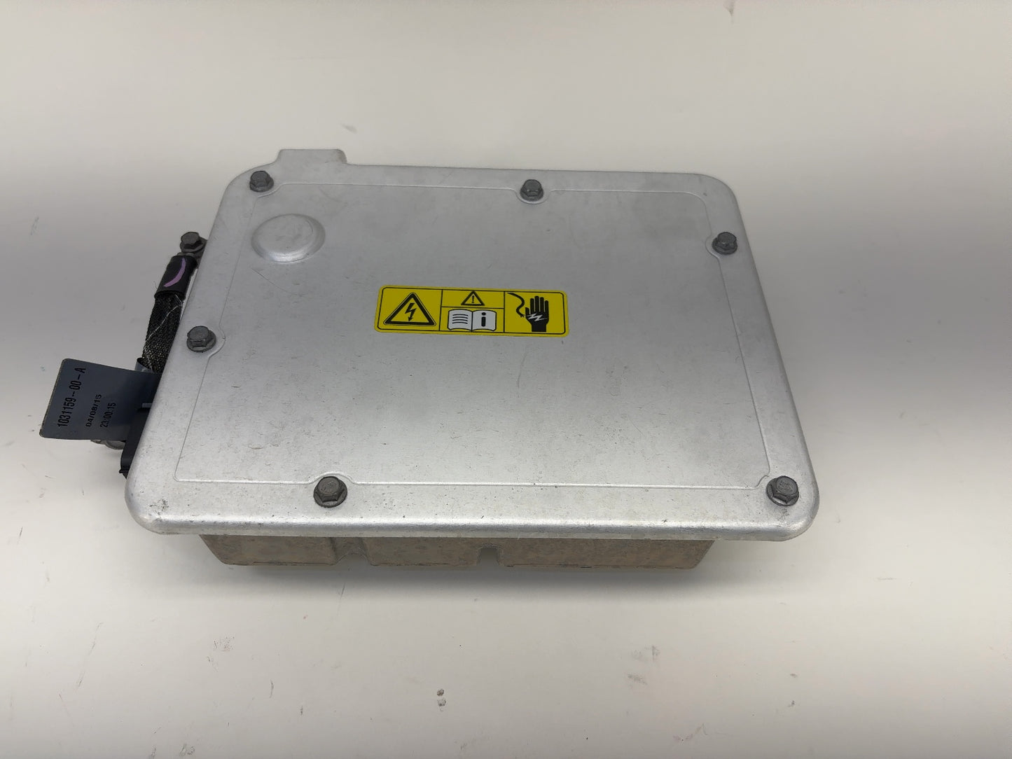 2015 Tesla Model S Front High Voltage Junction Distribution Box 1028843-99-B