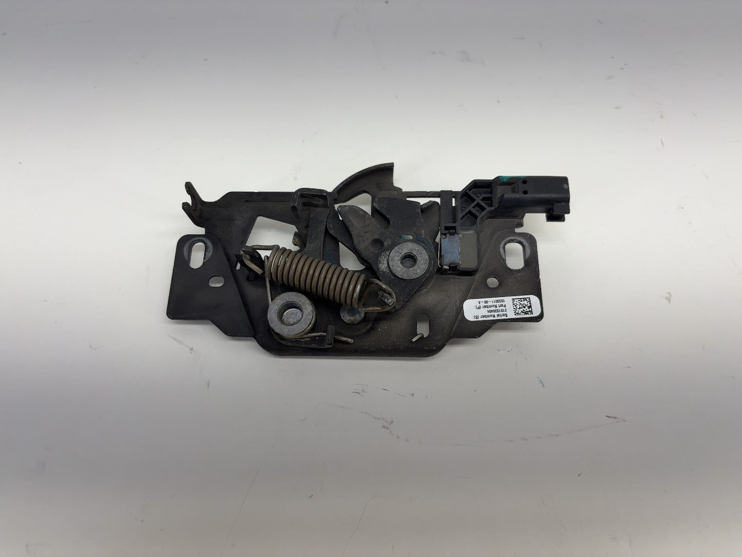 2015 Tesla Model S Hood Latch 1033011-00-A
