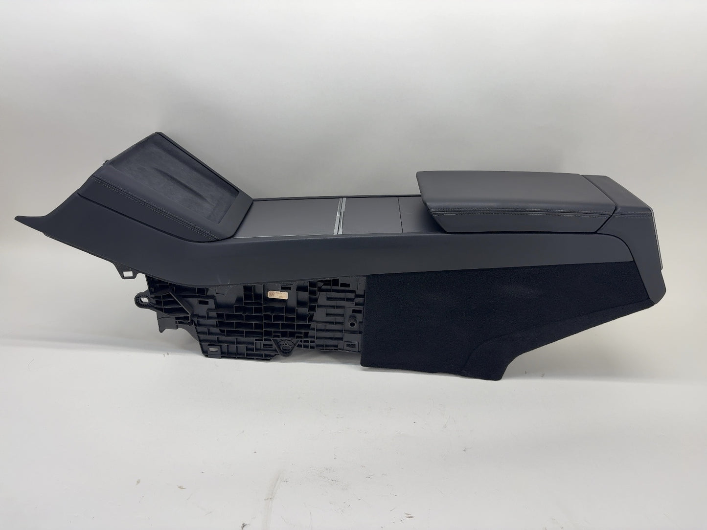 2024 Tesla Model 3 Highland Center Console 1714377-22-L