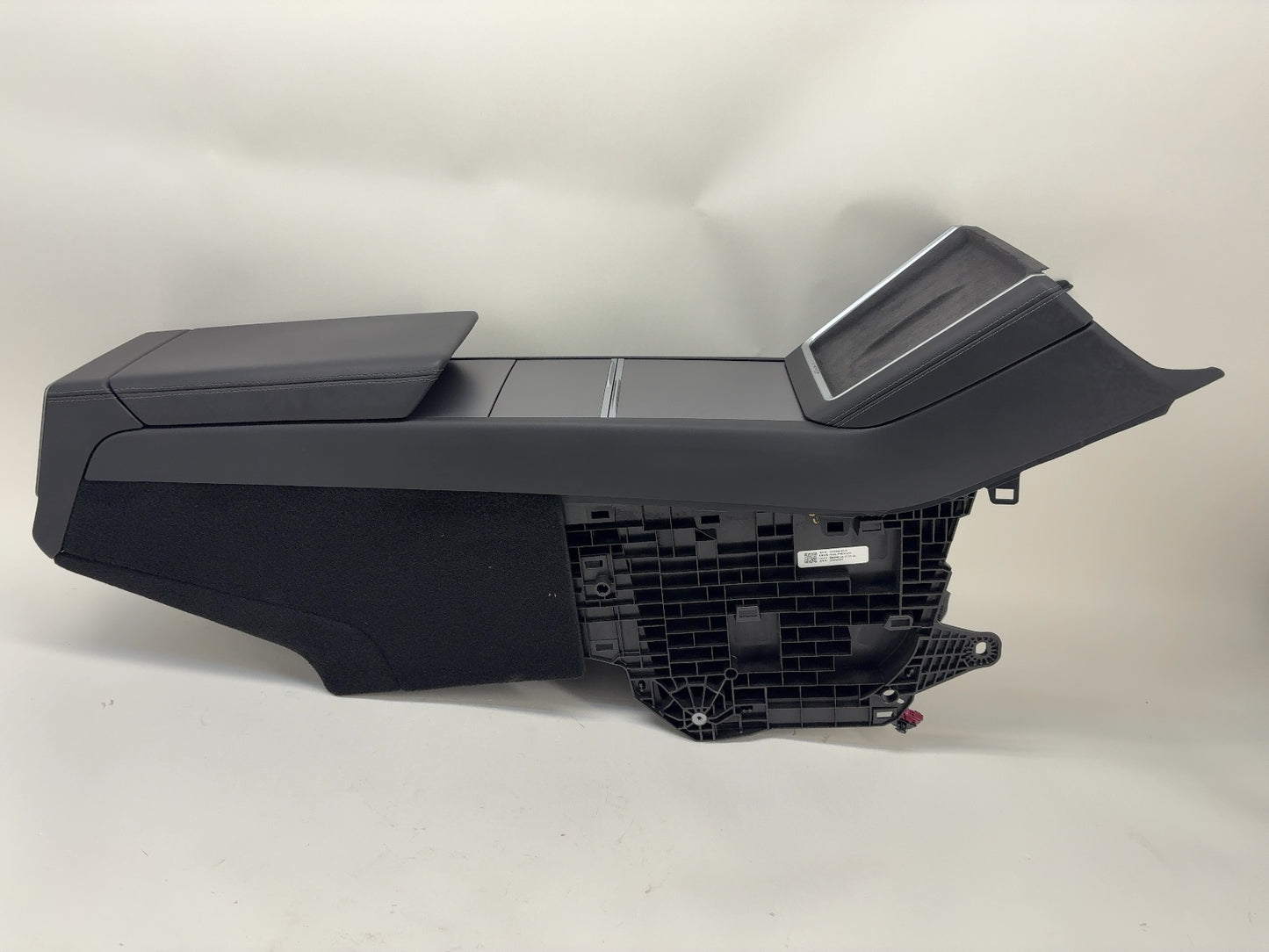 2026 Tesla Model Y Juniper Center Console 1938401-52-G