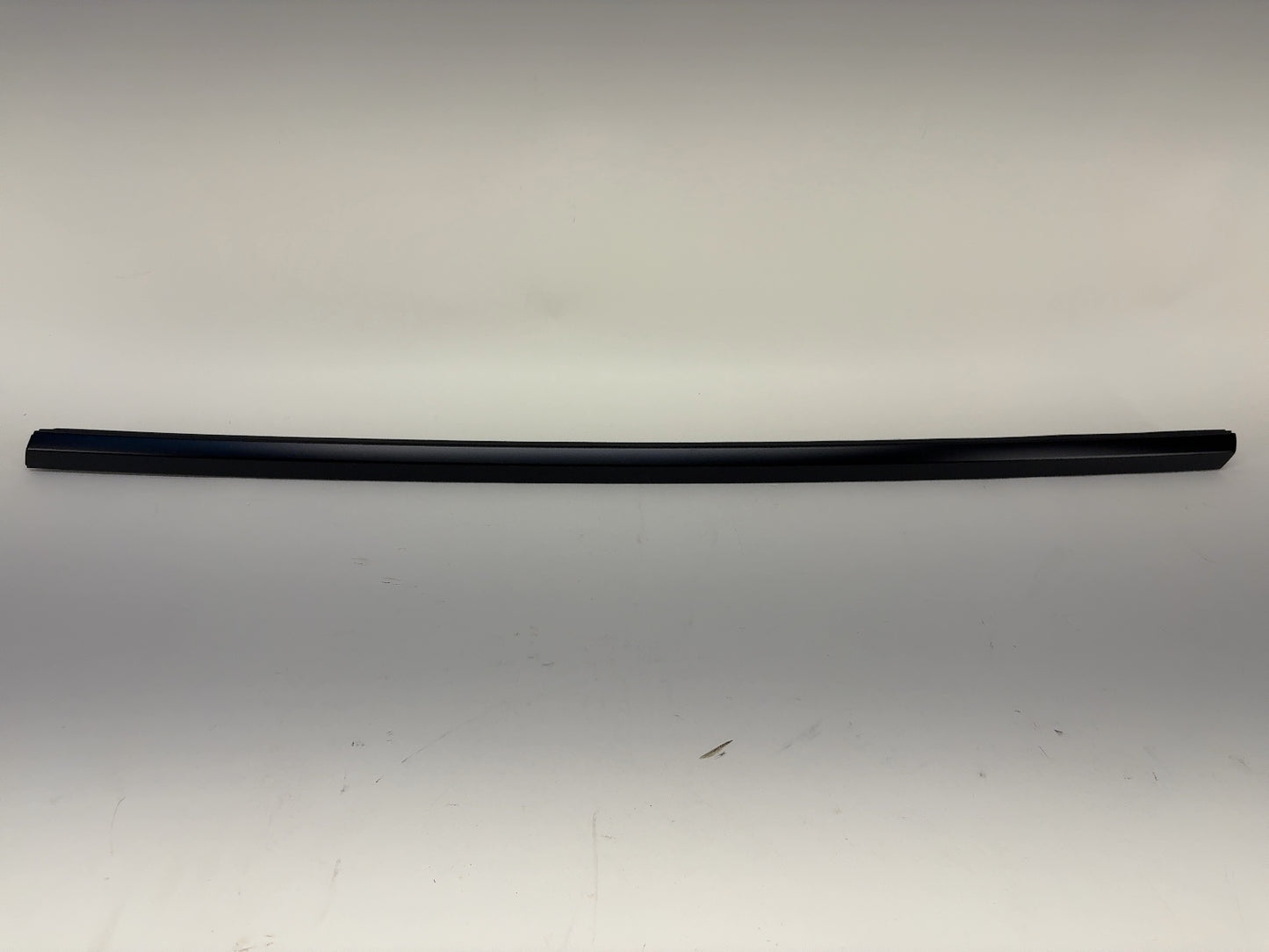 2026 Tesla Model Y Juniper Front Left Door Belt Molding 2022803-21-A