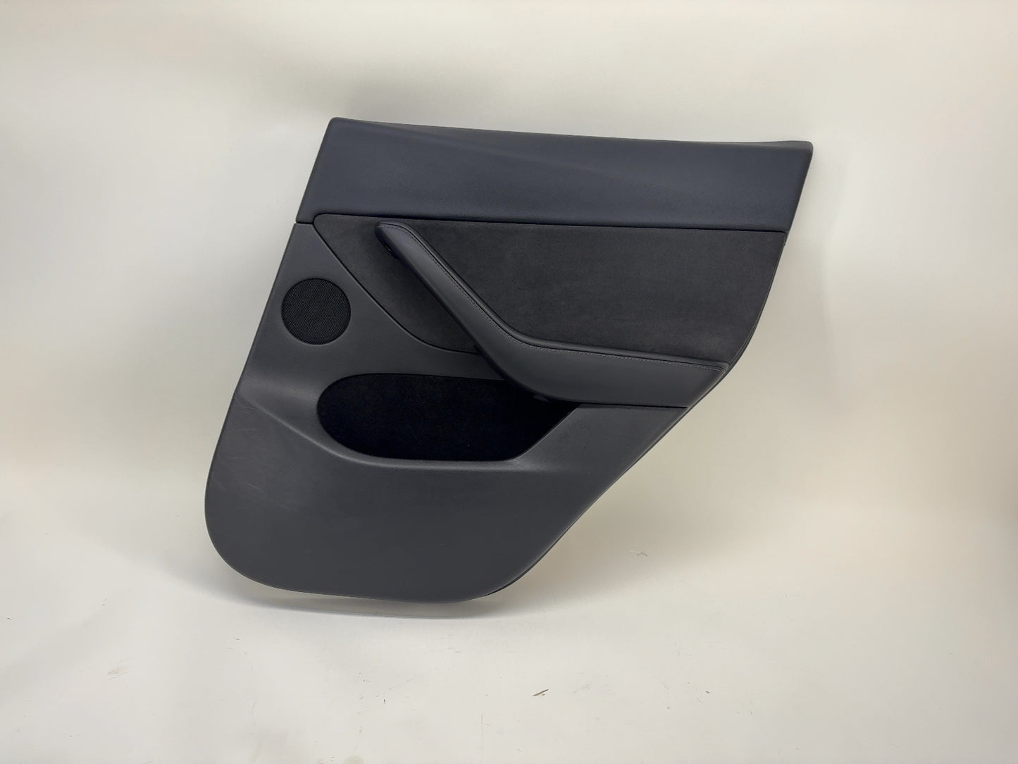 2023-2025 Tesla Model Y Rear Right Door Panel 1997297-00-D
