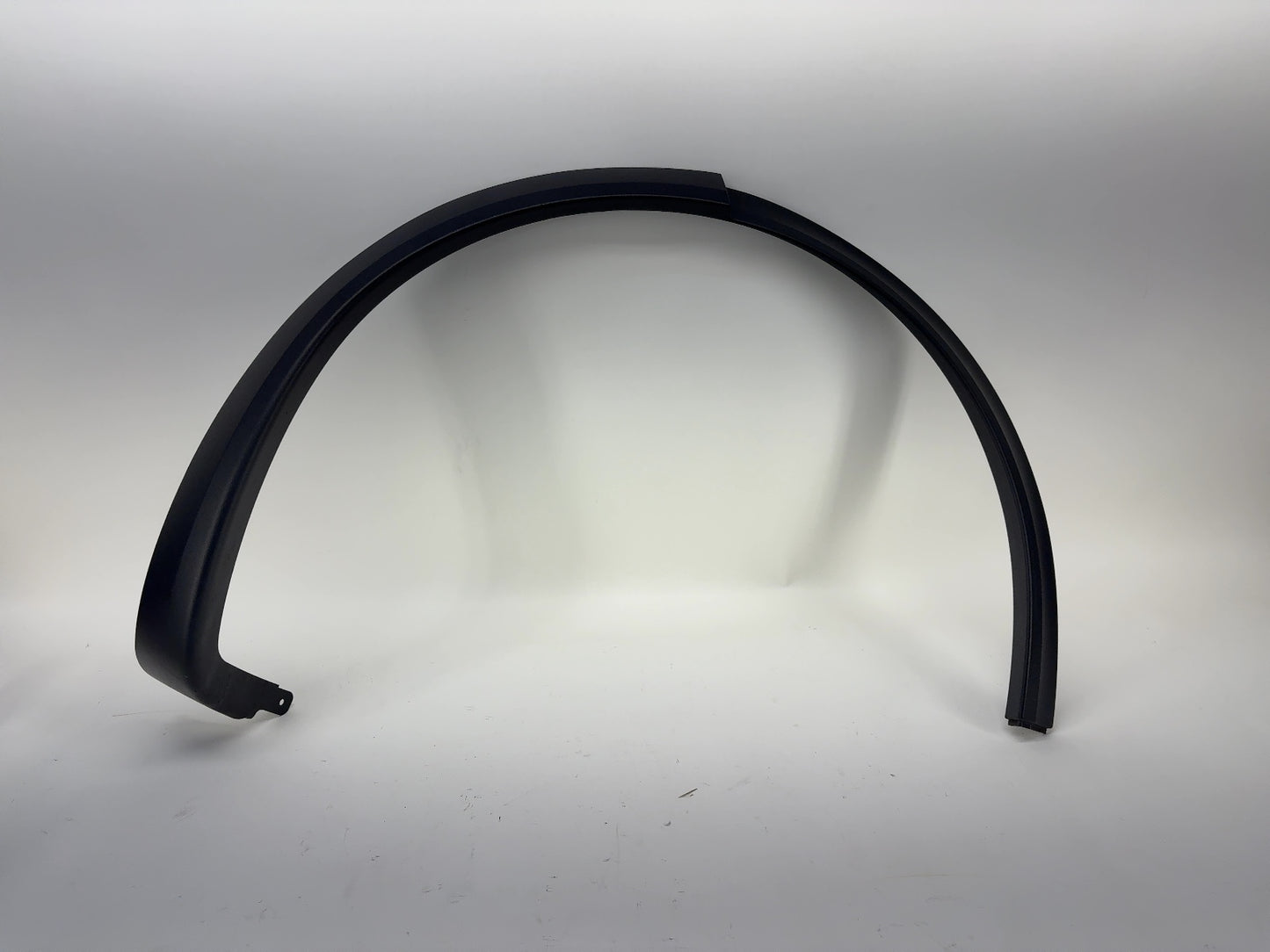 2020 Tesla Model X Fender Garnish Rear Right 1035291-00-G