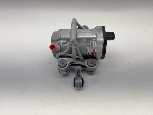 2023 Rivian R1T Ac Compressor Pump Unit W/ Bracket PT00001667-G