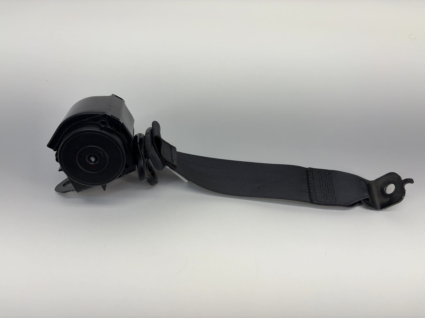 2023 Rivian R1T Rear Center Seat Belt Retractor PT00001051-H
