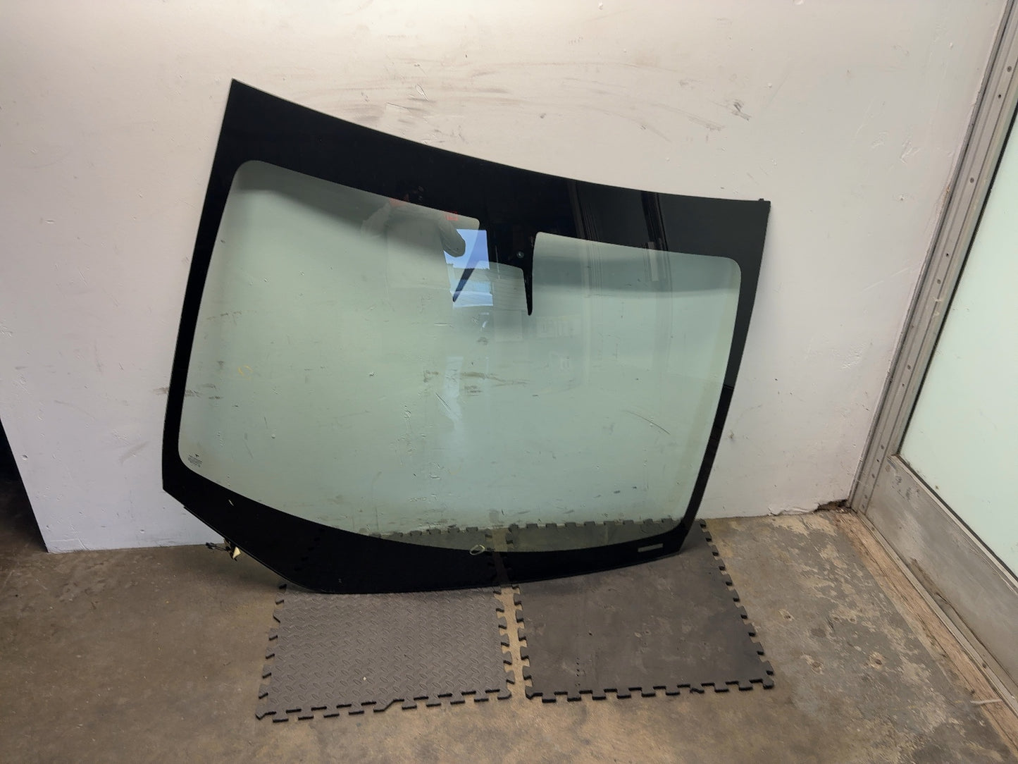 2021 Tesla Model Y Windshield 1533237-00-C