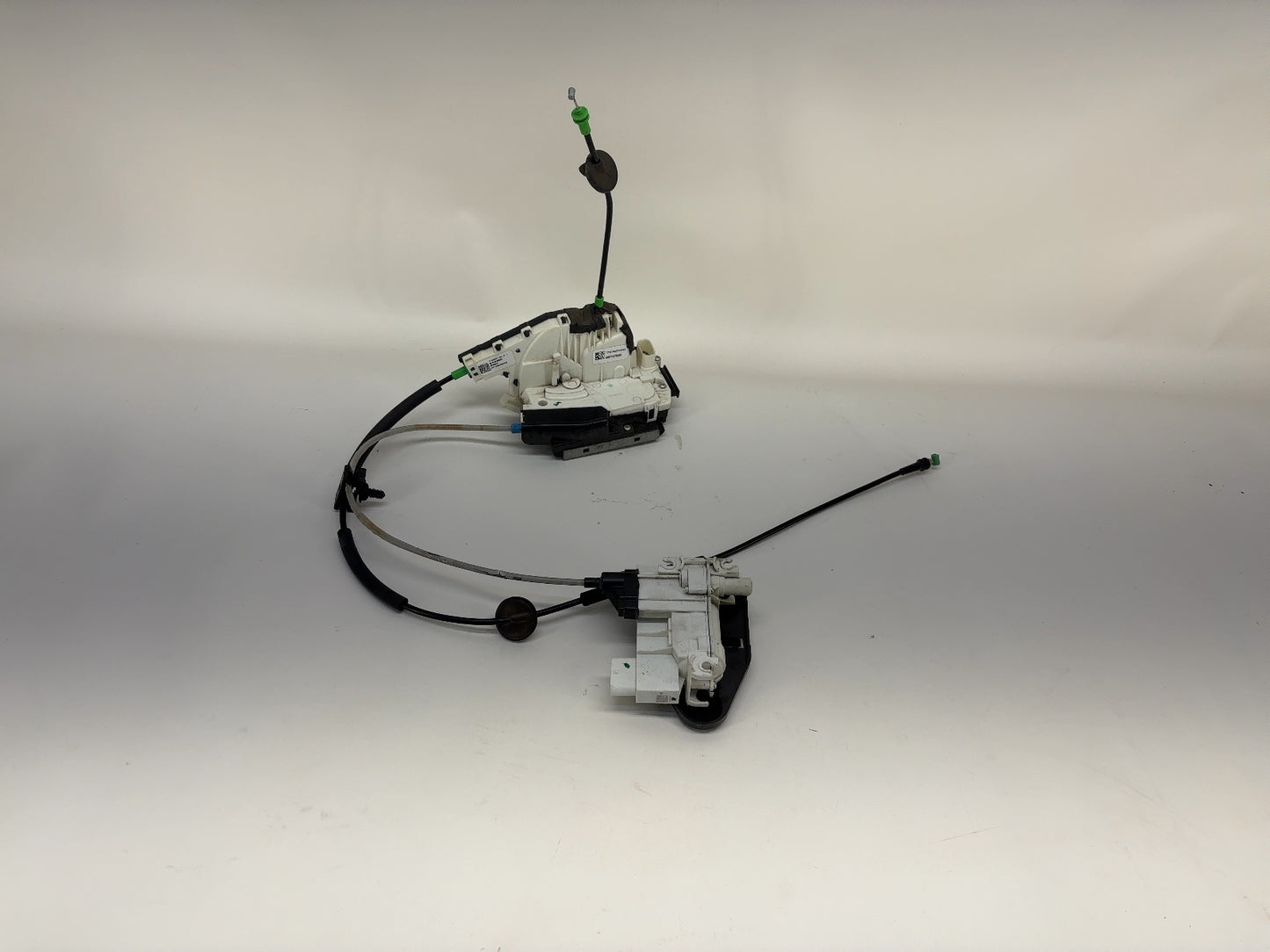 2018 Tesla Model X Front Left Door Latch Assembly 1112063-80-A