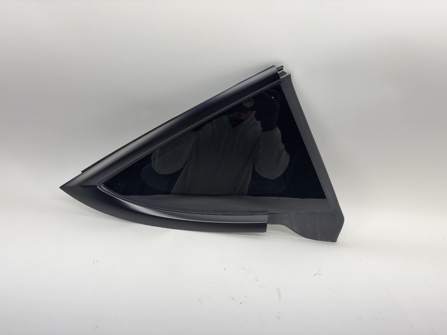 2025 Tesla Model 3 Rear Quarter Glass Right Black 1915484-20-C