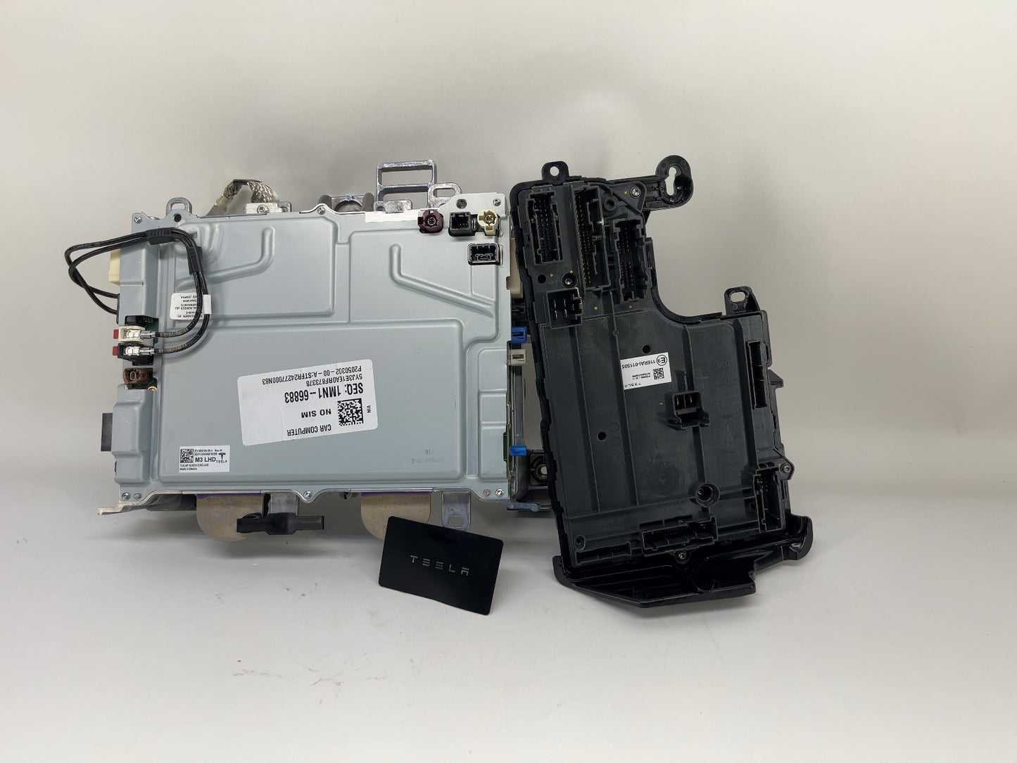 2024-2025 Tesla Model 3 Highland Computer With Vc Left 1854144-00-J