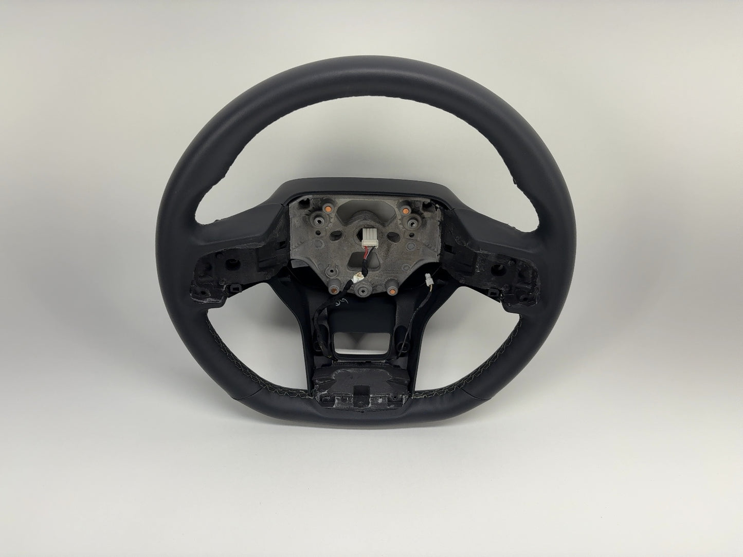 2023 Rivian R1T Steering Wheel Without Trim And Buttons PT00000910-M
