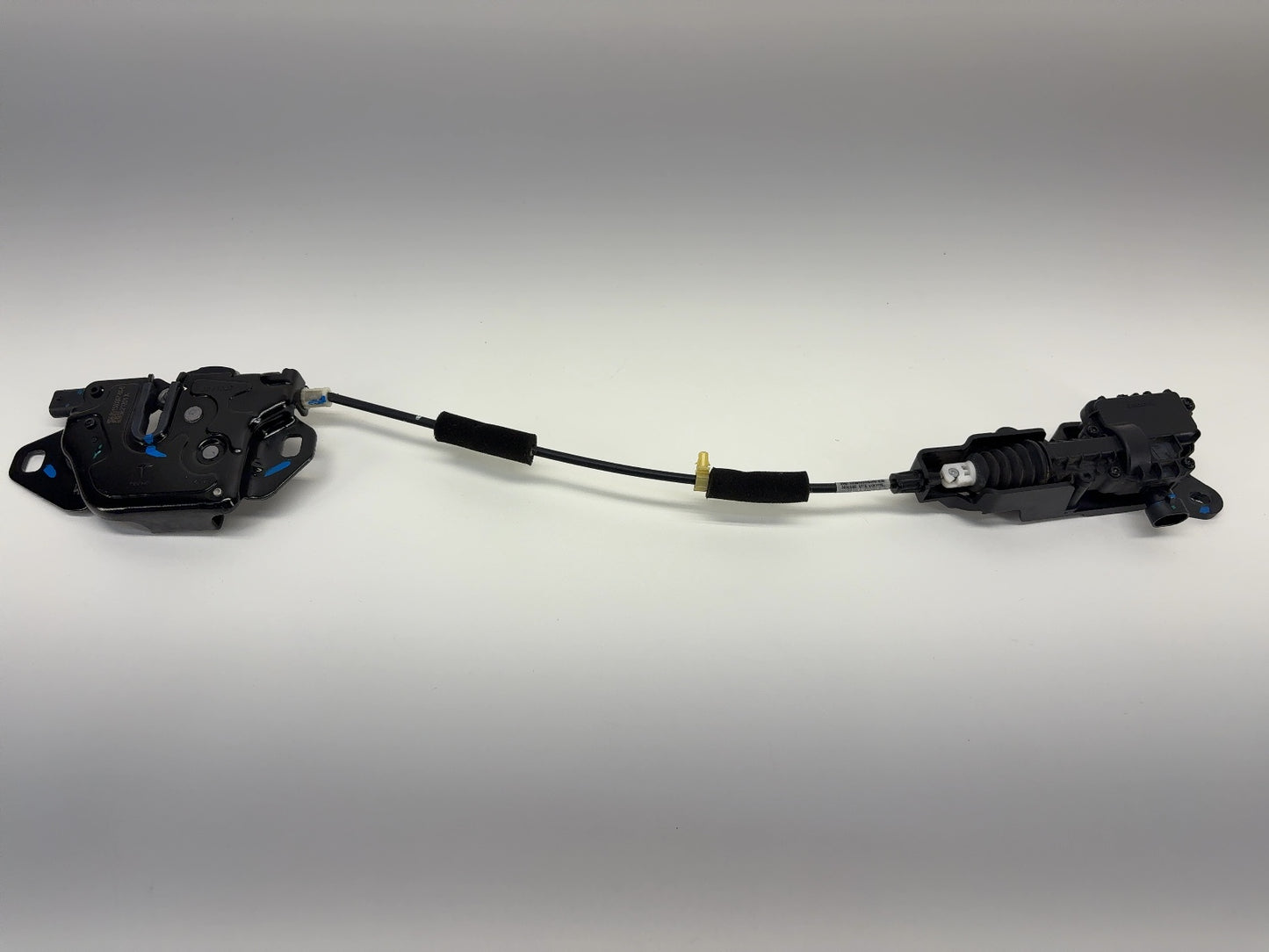 2021-2023 Tesla Model 3 Hood Latch 1500397-00-E