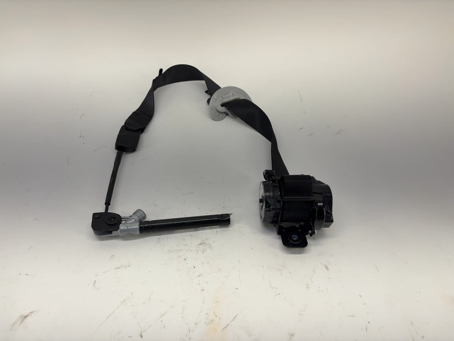 2021-2023 Tesla Model 3 Front Right Seatbelt w Pretensioner 1081279-01-H