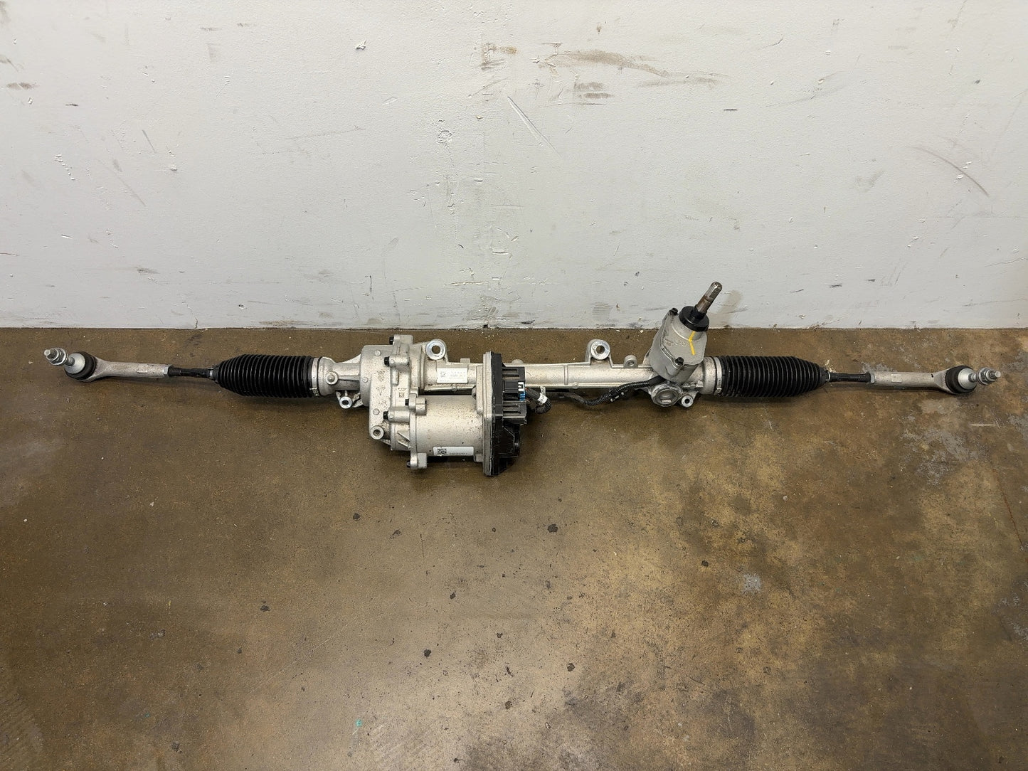 2018-2019 Tesla Model 3 Steering Rack Without Tie Rods 1044831-25-D