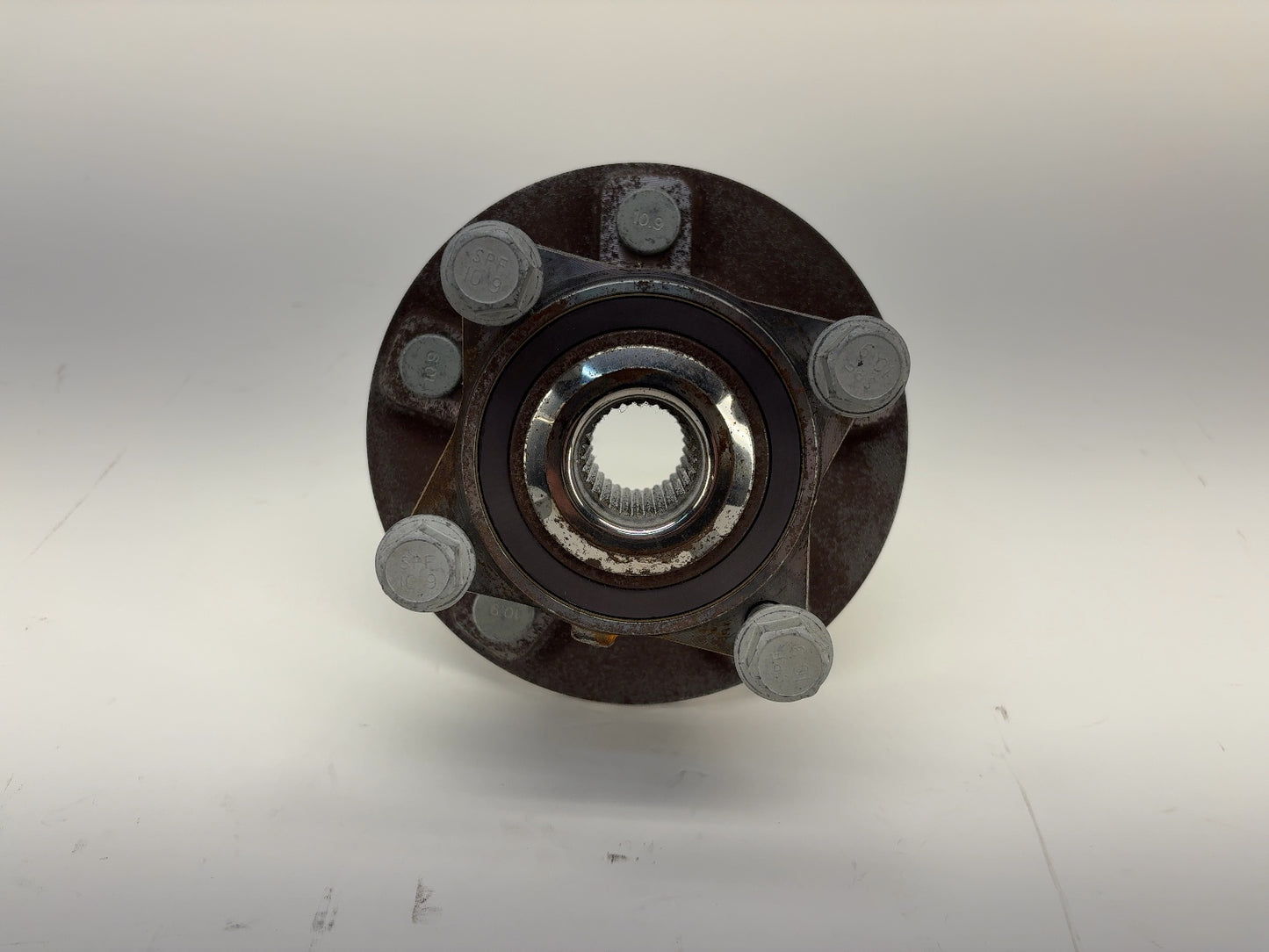 2023 Rivian R1S R1T Front Left Or Right Wheel Hub PT00032233-E