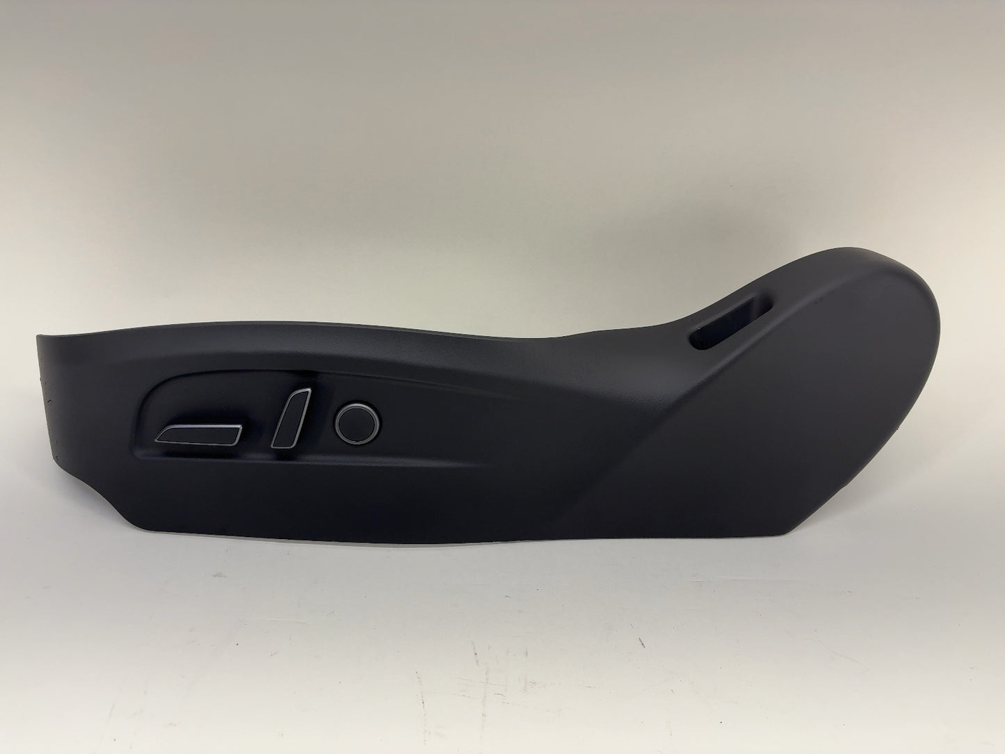 2025 Tesla Model Y Juniper Front Left Seat Trim With Control Switches 2002256-00-D