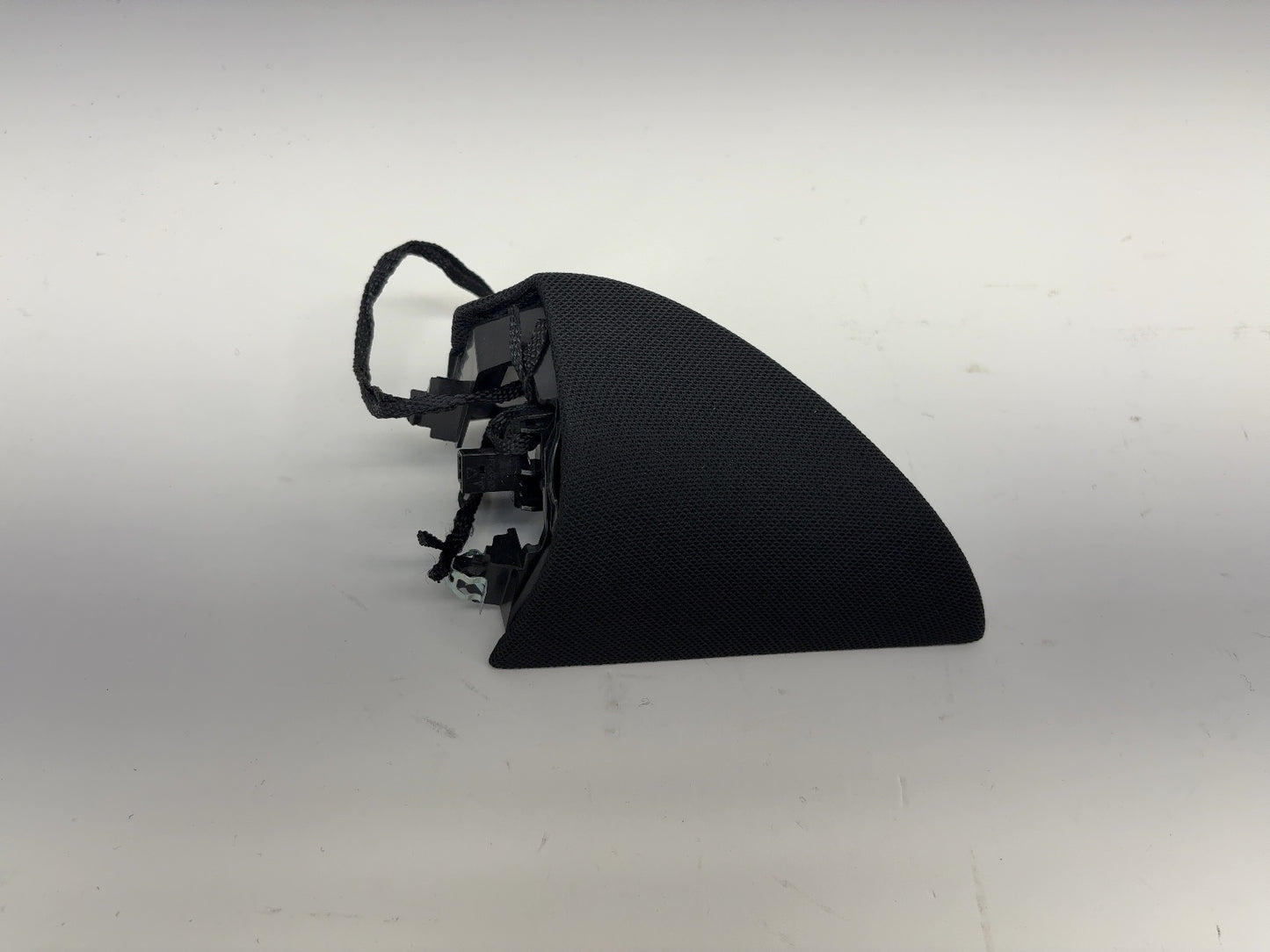 2024 Tesla Model Y Door Trim Tweeter Front Right 1498205-88-B