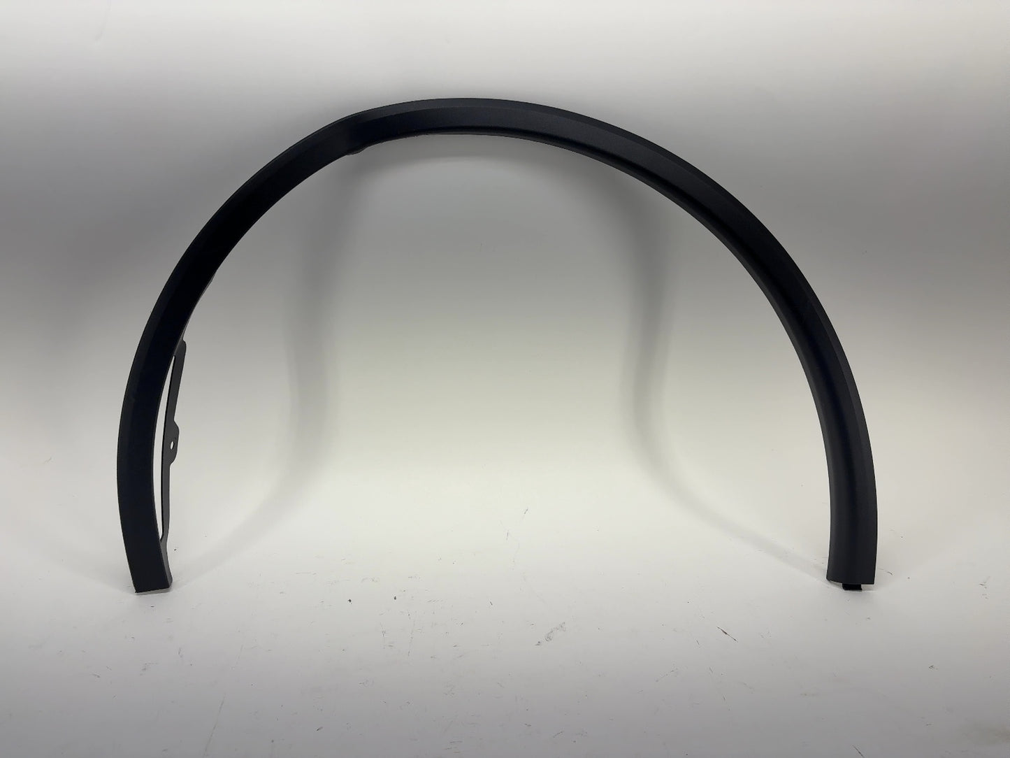 2026 Tesla Model Y Juniper Front Fender Garnish Left 1937597-00-C