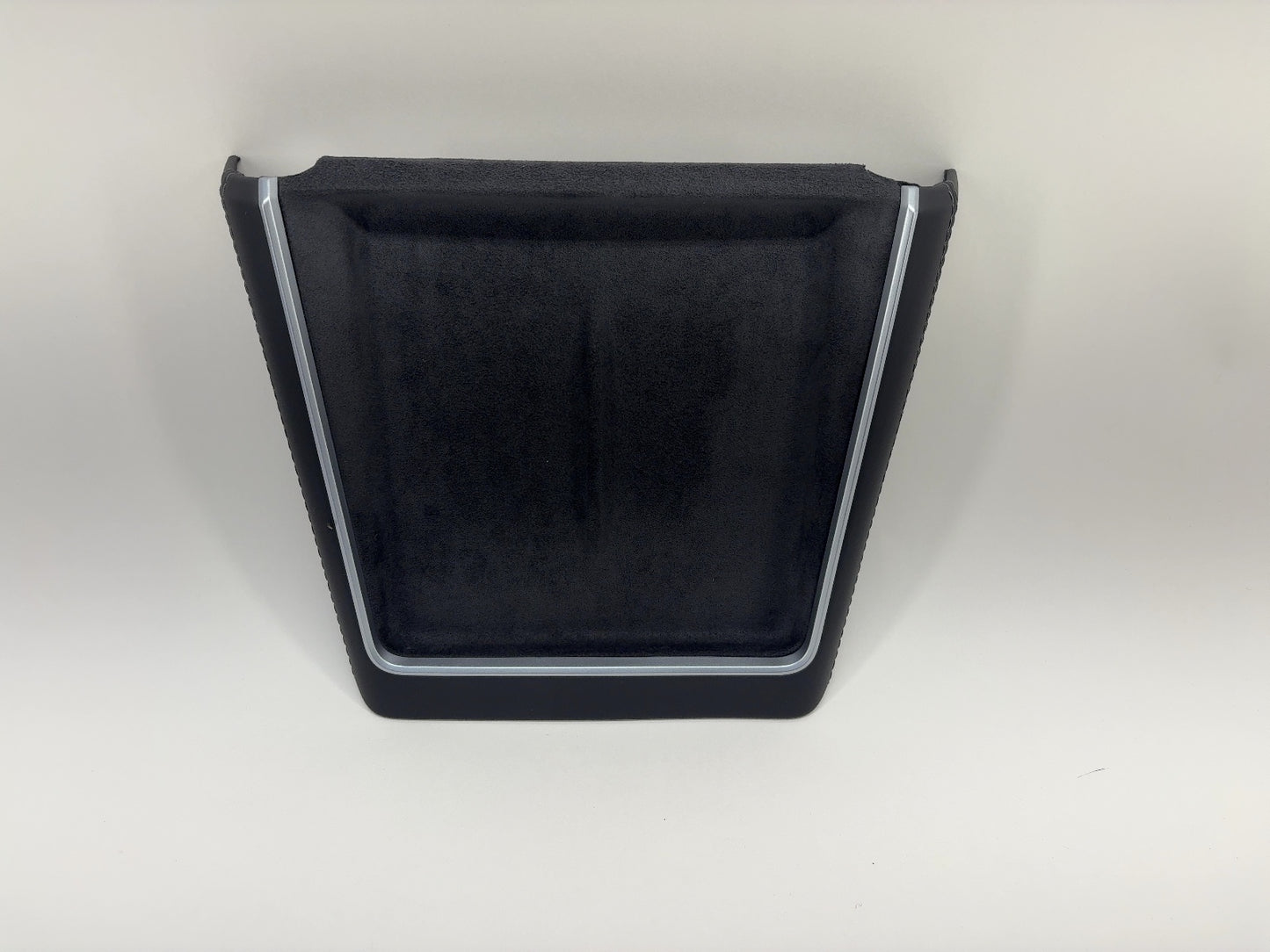 2026 Tesla Model Y Juniper Wireless Charging Module & Pad 1761810-00-D