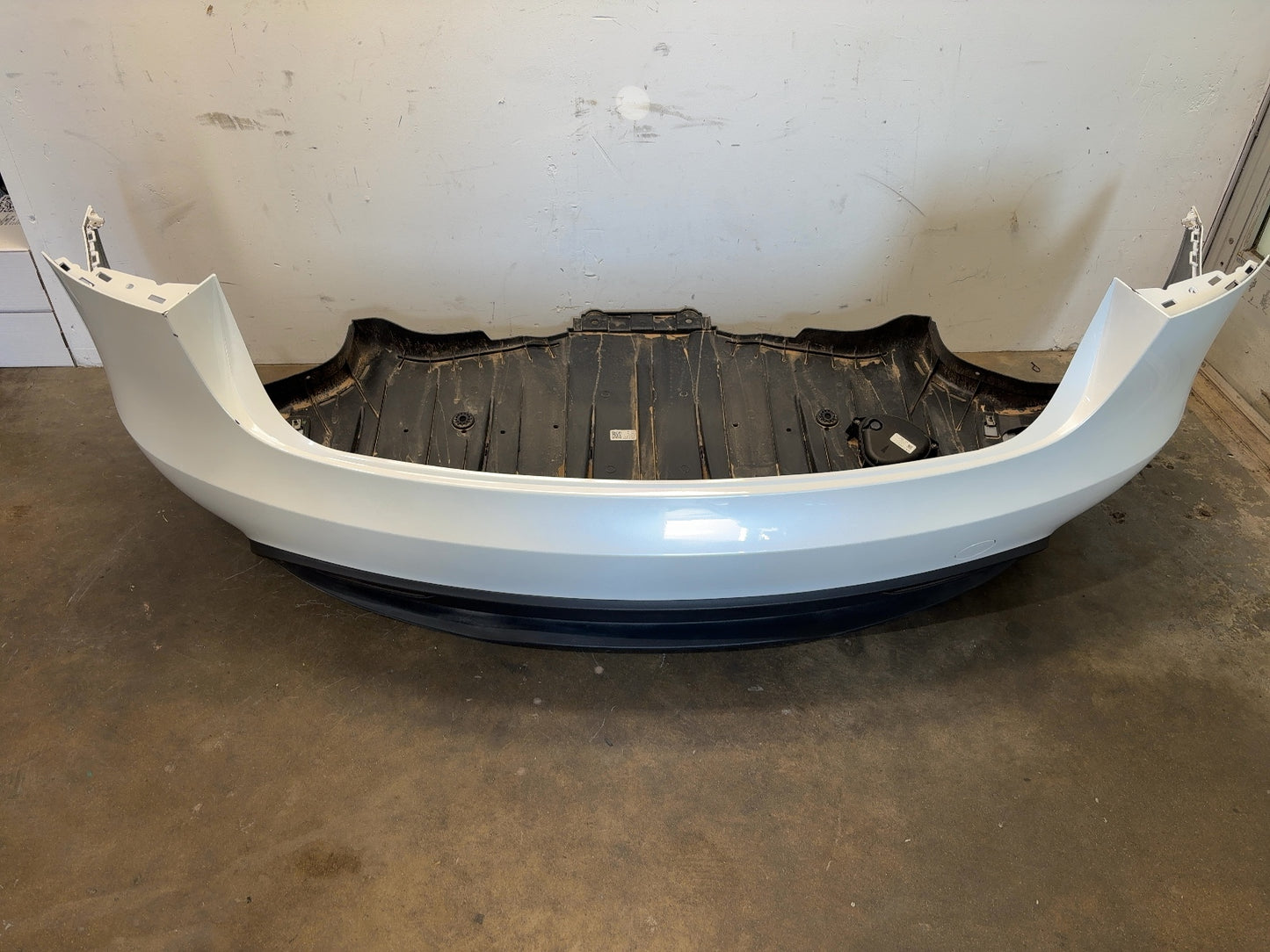 2025 Tesla Model 3 Highland Rear Bumper Complete Assembly 1789900-00-A